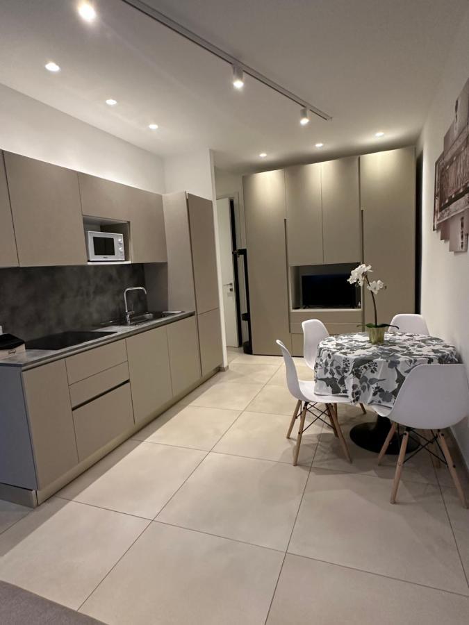 בארי Apartments Ennio Top Class מראה חיצוני תמונה